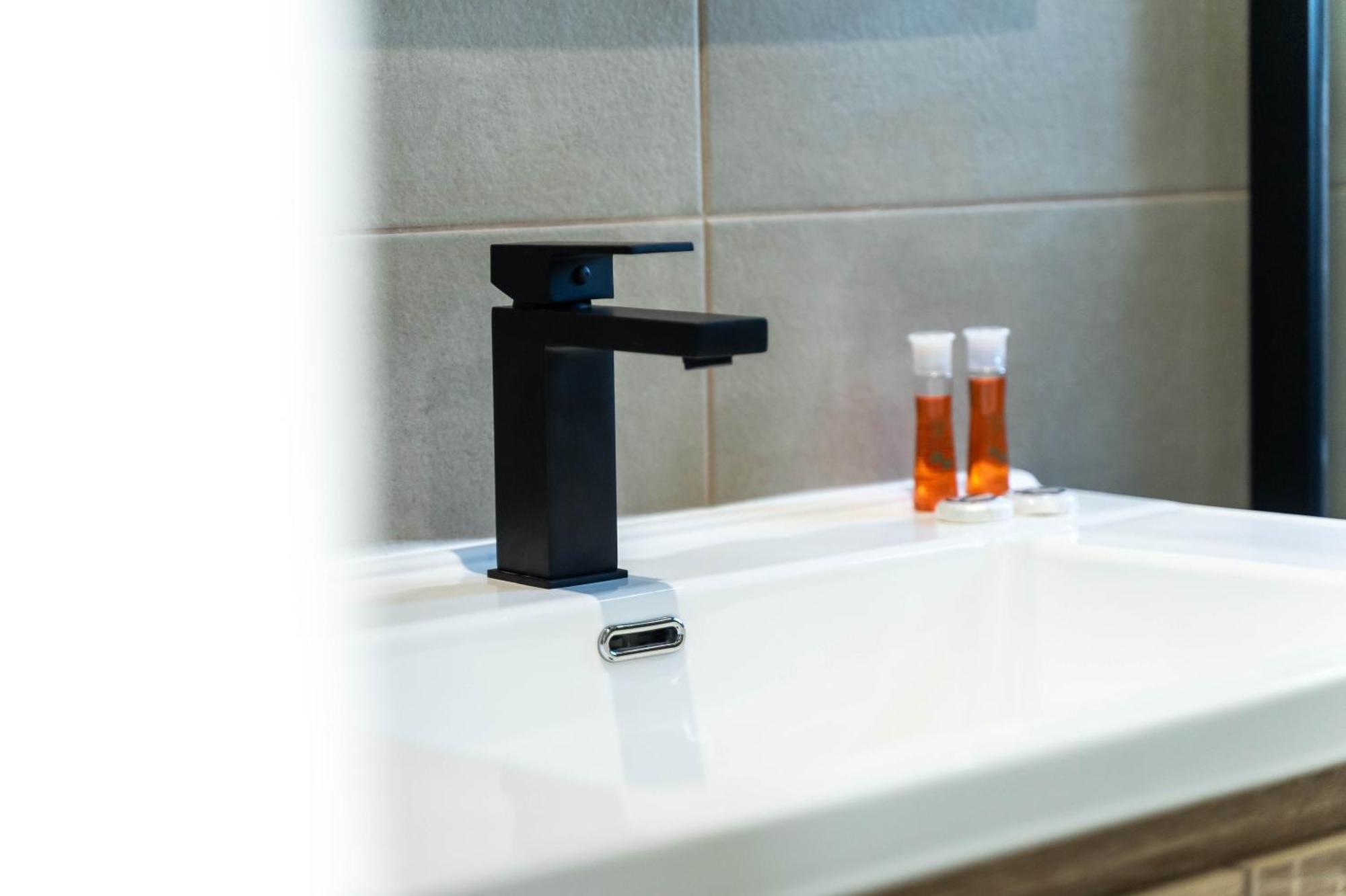 Nerea Boutique Suites Karystos Номер фото